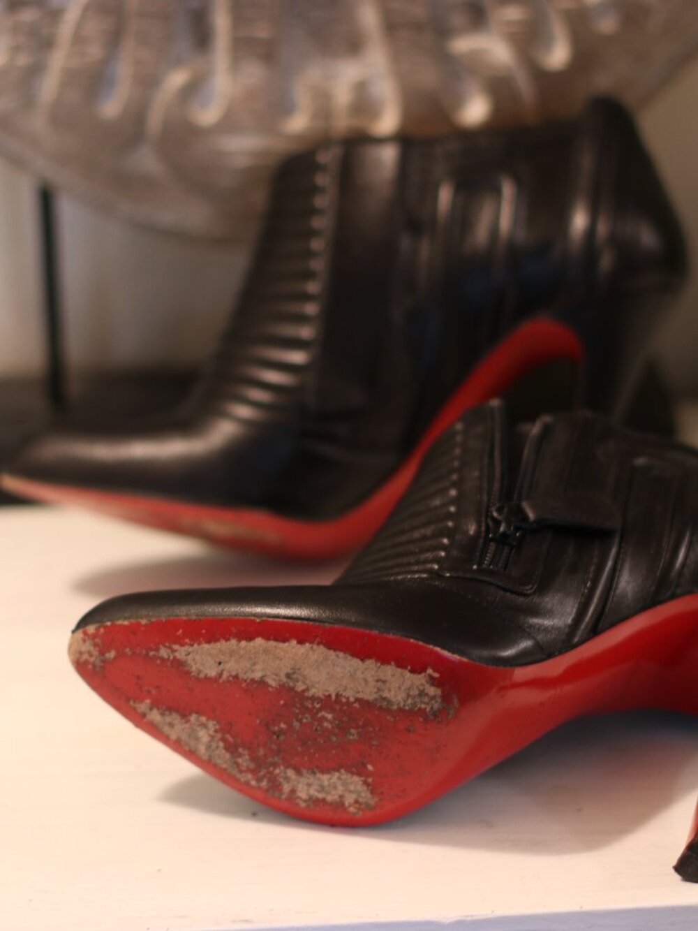 Christian Louboutin Black Ribbed Leather Ankle Boots Sz 38 - Picture 7 of 7